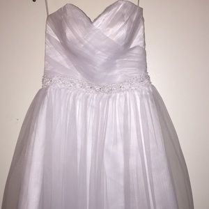 Cute ballgown dress!